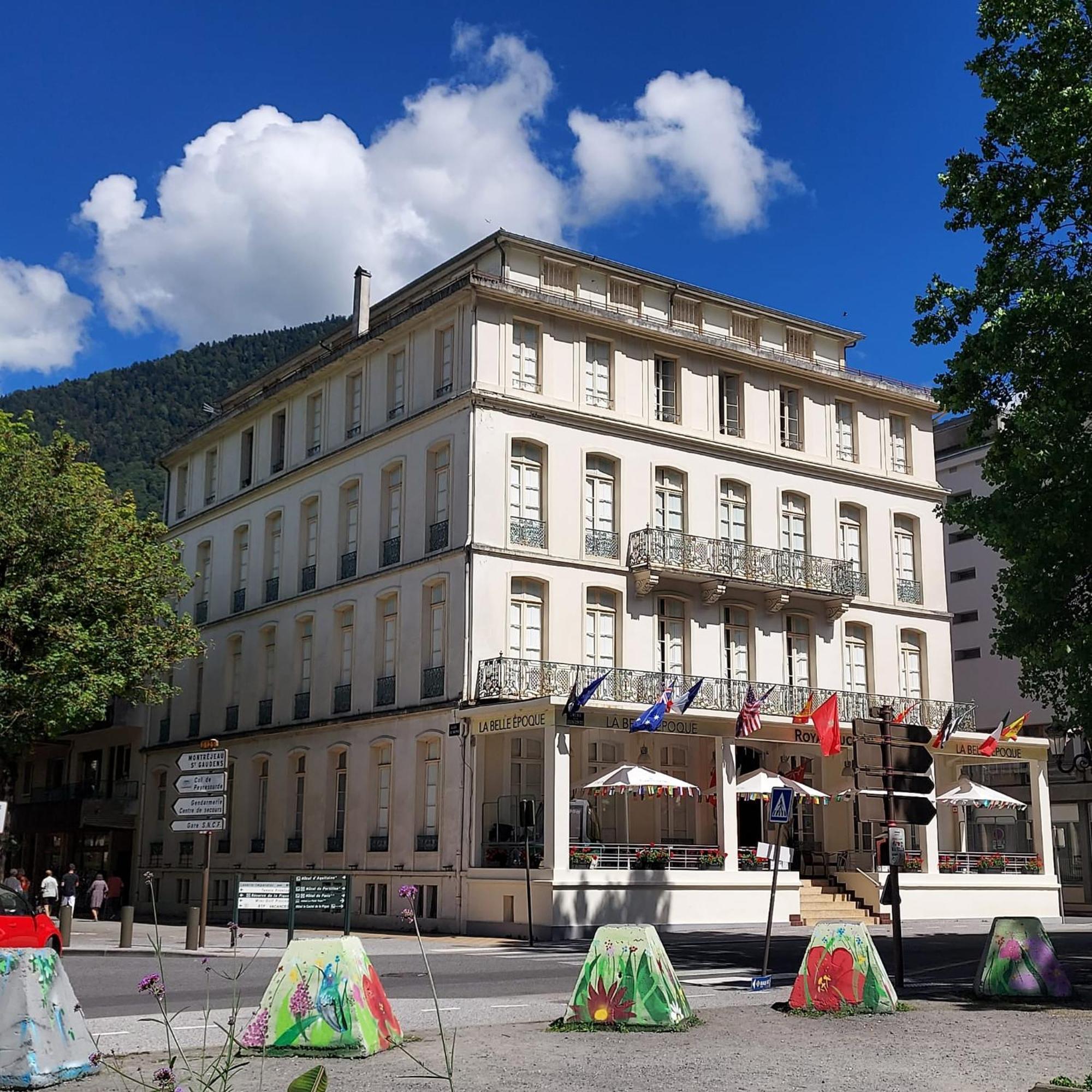 Royal Luchon Aparthotel Bagnères-de-Luchon Exterior foto